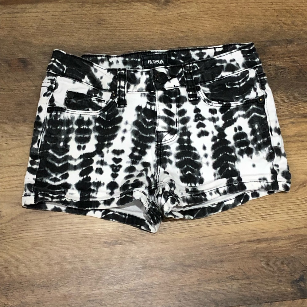 Black and White Girl’s Hudson Shorts